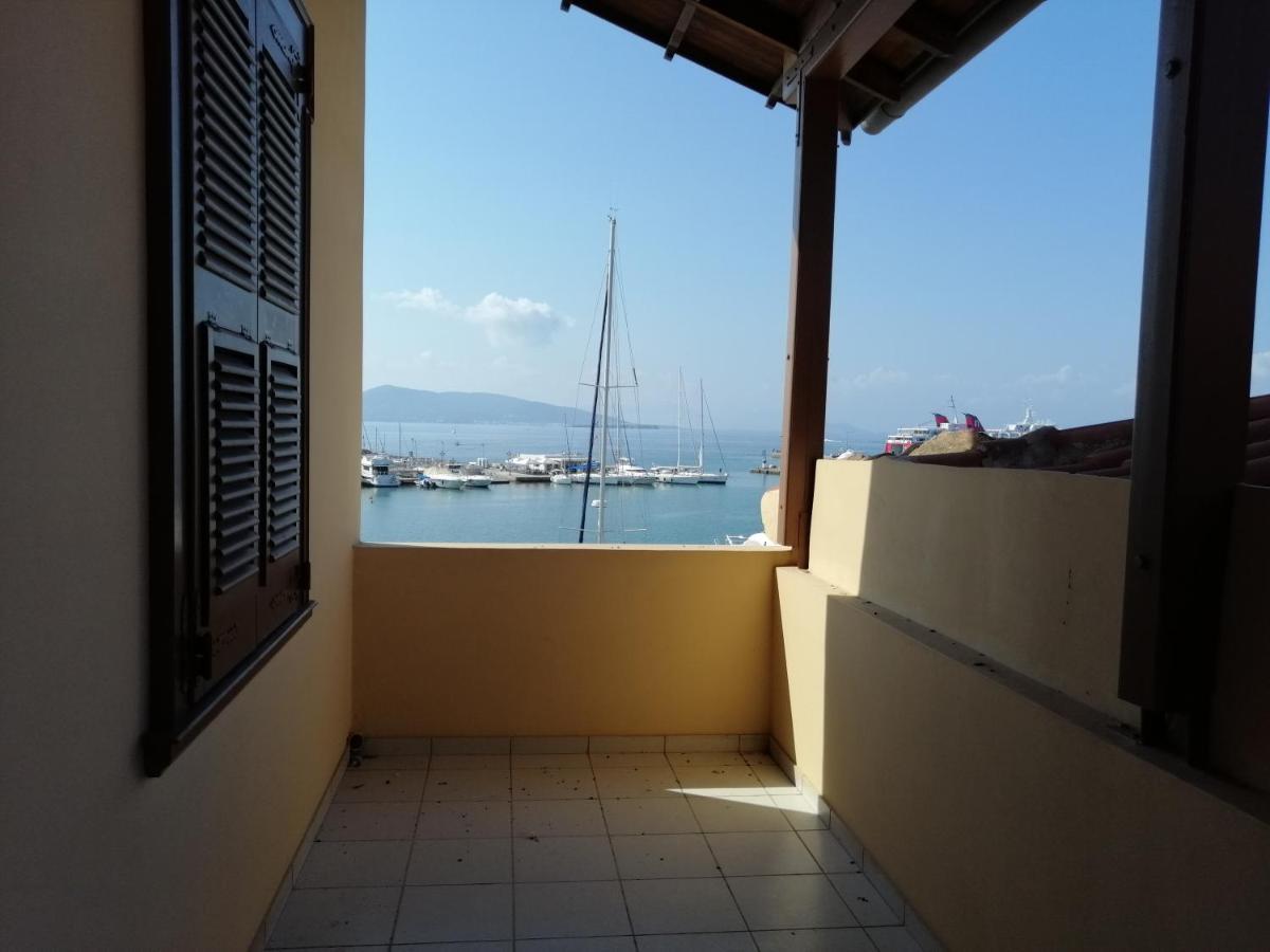 Aegina Port Apt 2-Διαμέρισμα Στο Λιμάνι Της Αίγινας 2 Exterior photo